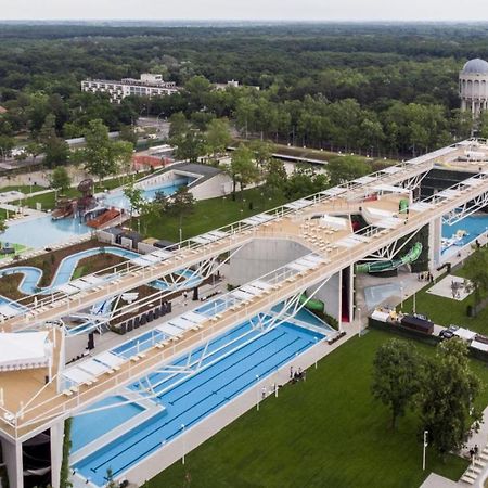 City Life Apartment Дебрецен Экстерьер фото