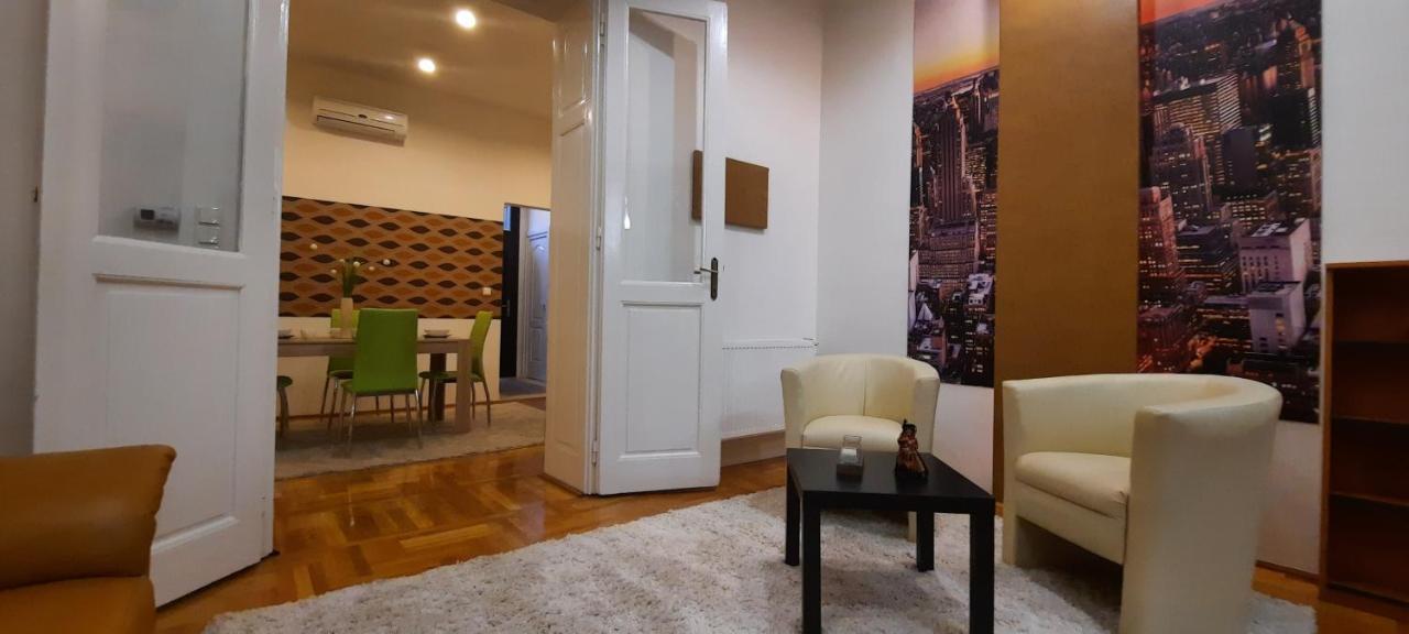 City Life Apartment Дебрецен Экстерьер фото