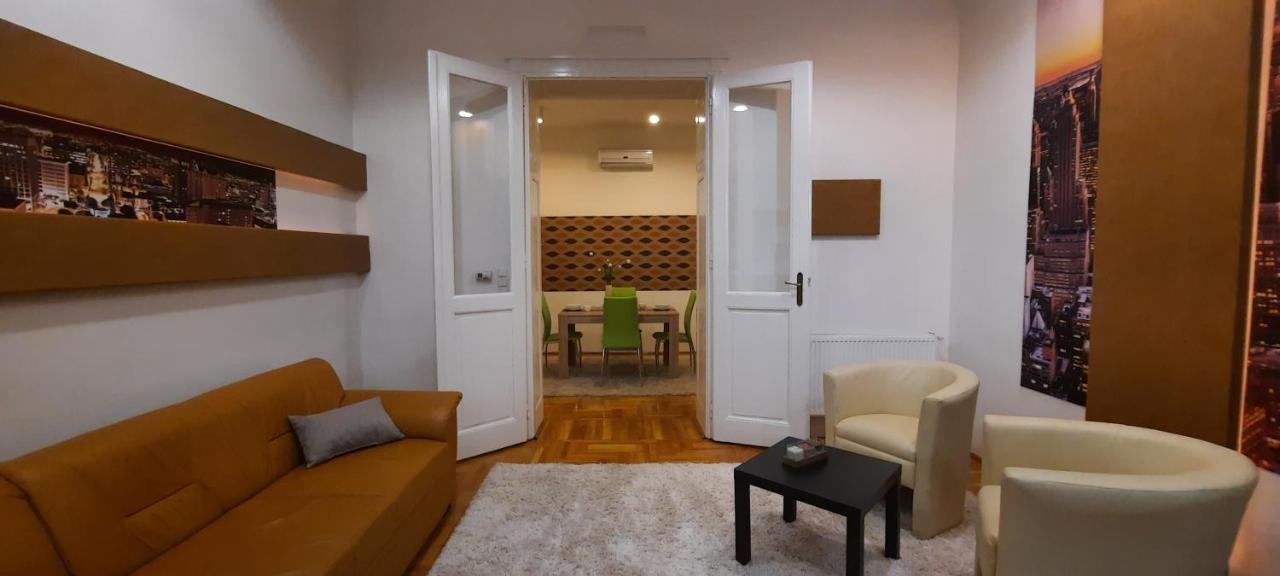 City Life Apartment Дебрецен Экстерьер фото